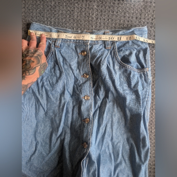 Faded Glory Light Blue Denim Jeans with Gold Stitching Patch - Picture 8 of 8